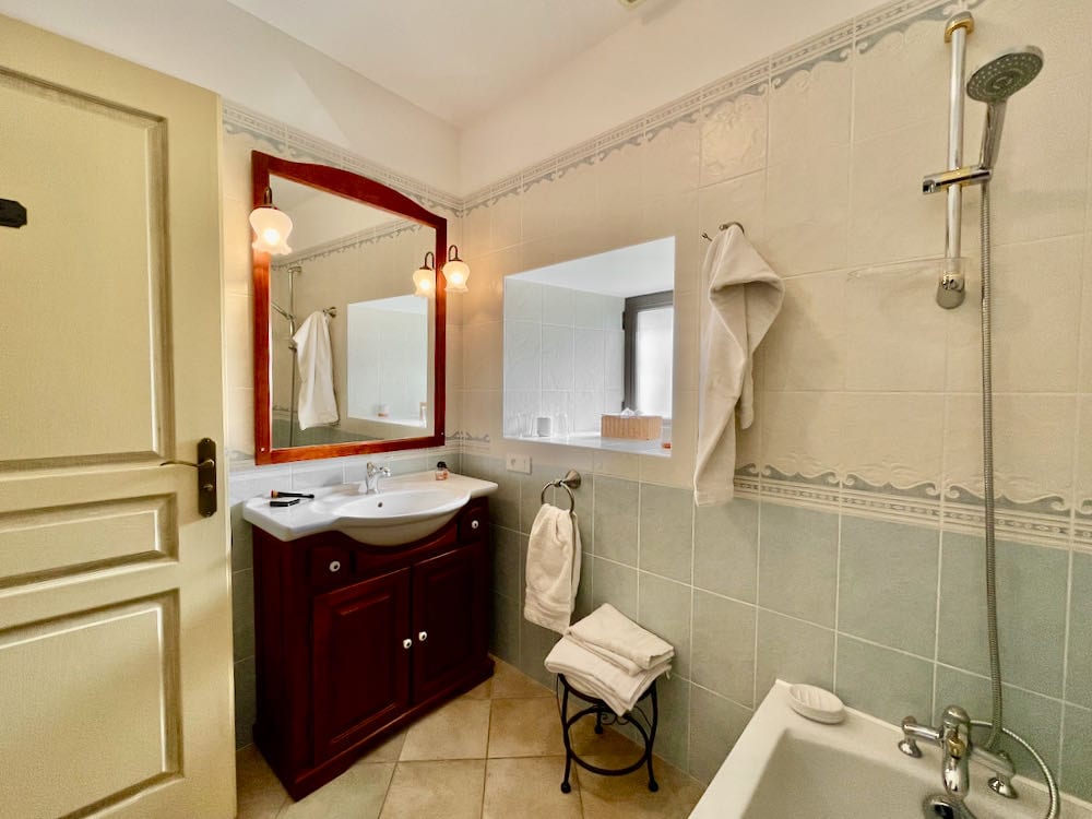 Chambre d'hôtes à Sarlat lavabo une vasque